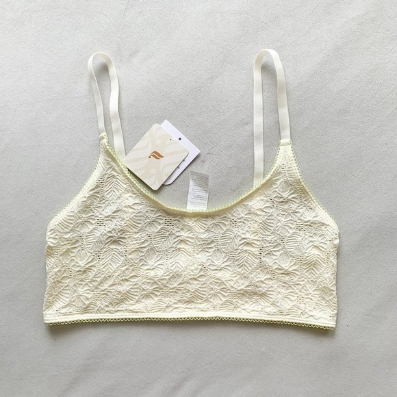 Fabletics Seamless Tropical Print Lace Bralette - Picture 2 of 4